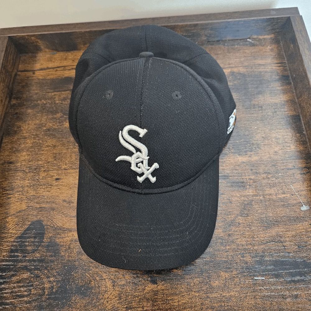MLB Chicago White Sox Youth Clean Up Hat Strap back Cap One Size Fits